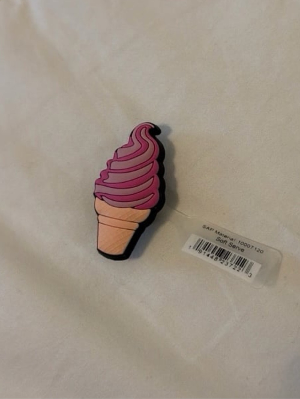 CROCS Jibbitz Charm Soft Serve Ice Cream